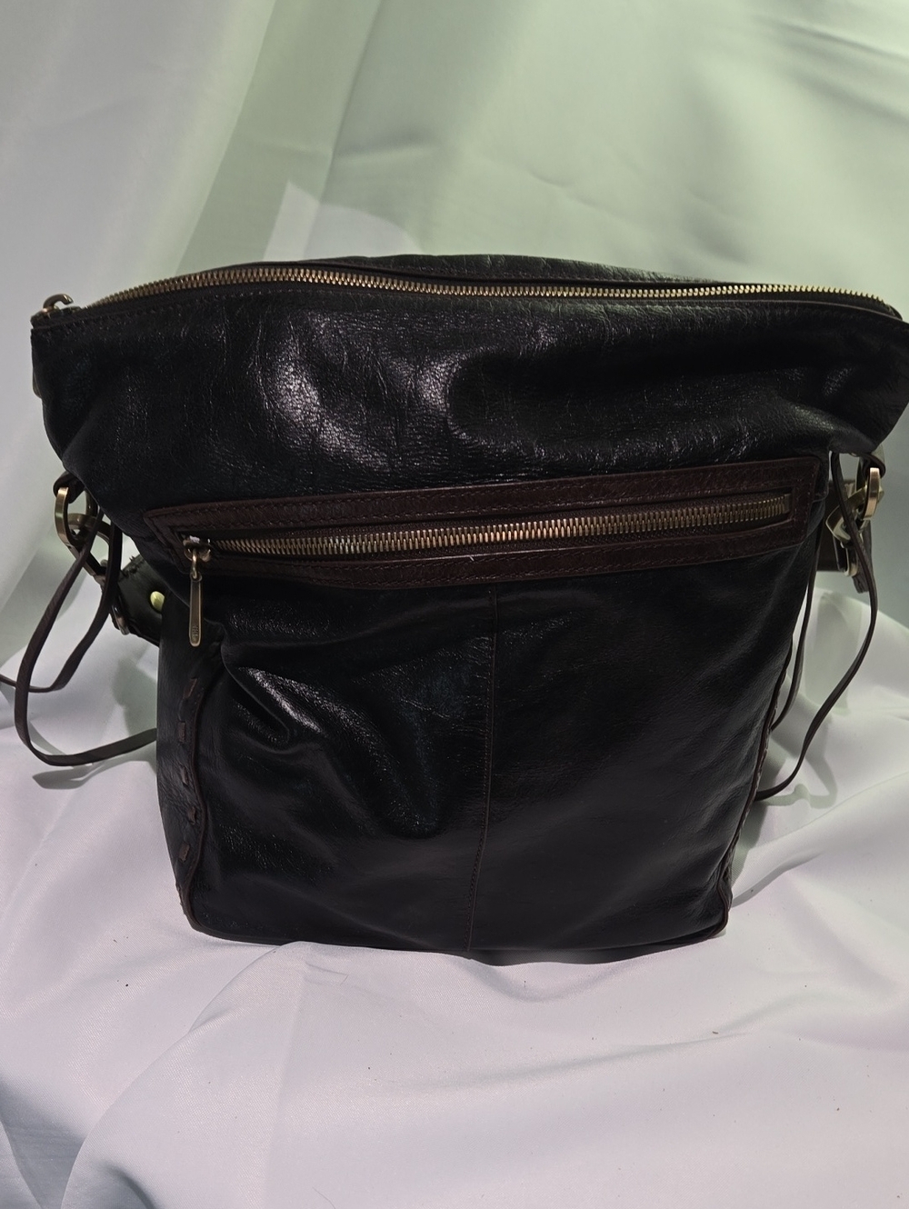 HOBO black leather crossbody bag - Picture 3 of 4